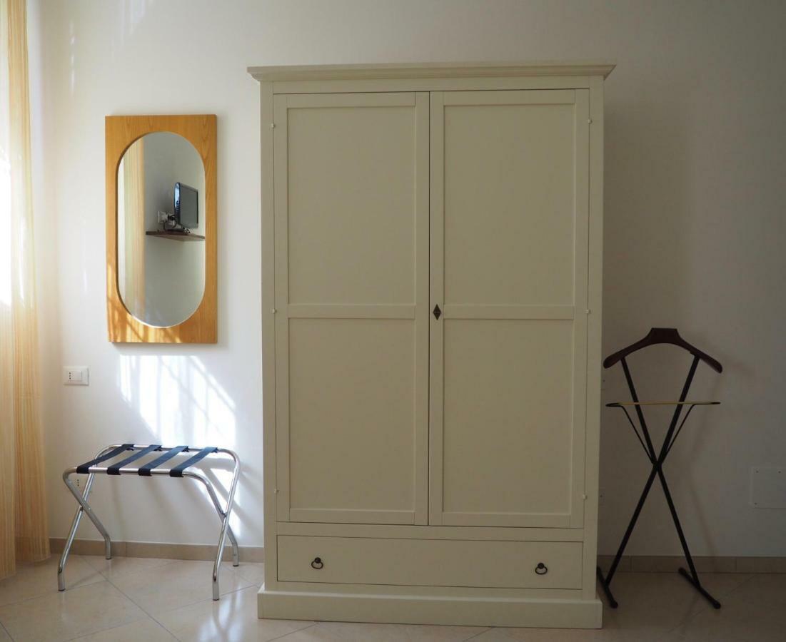 Borgo Tarapino Hotel แฟร์รารา ภายนอก รูปภาพ